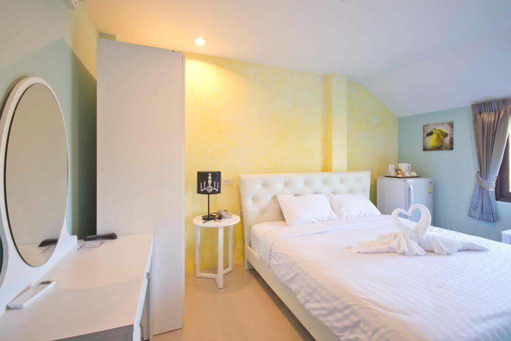 Oyo 345 The Click Guesthouse At Chalong Phuket Exteriör bild