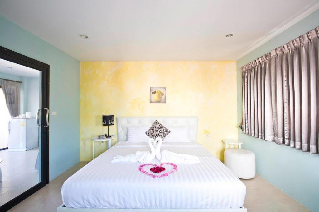 Oyo 345 The Click Guesthouse At Chalong Phuket Exteriör bild